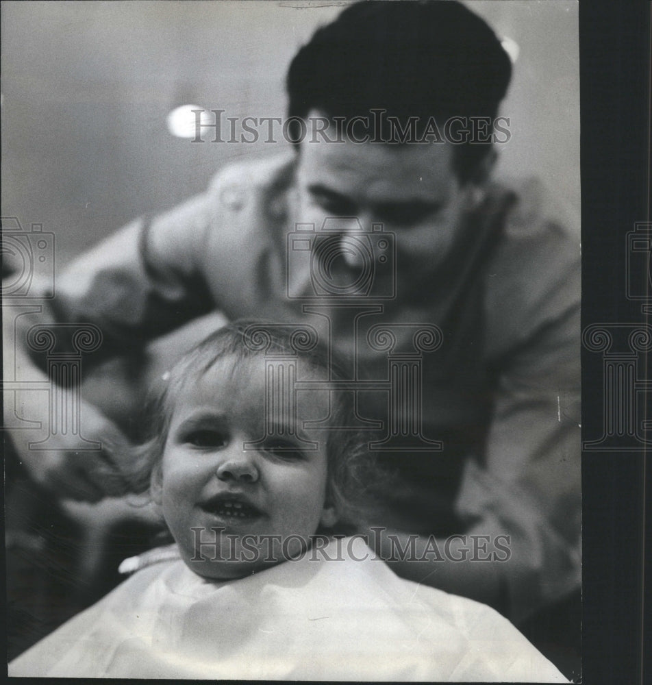 1964 Press Photo Orphan Young Parent Common Usage