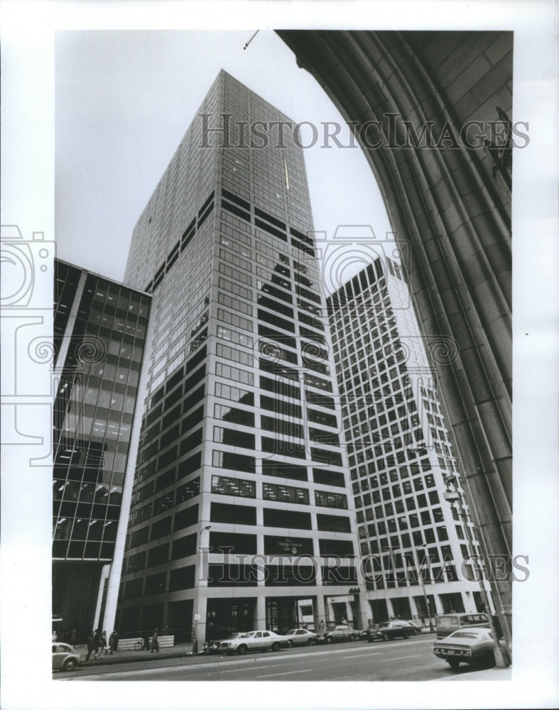 1977 Press Photo Buildings 444 North Michigan Ave Offic