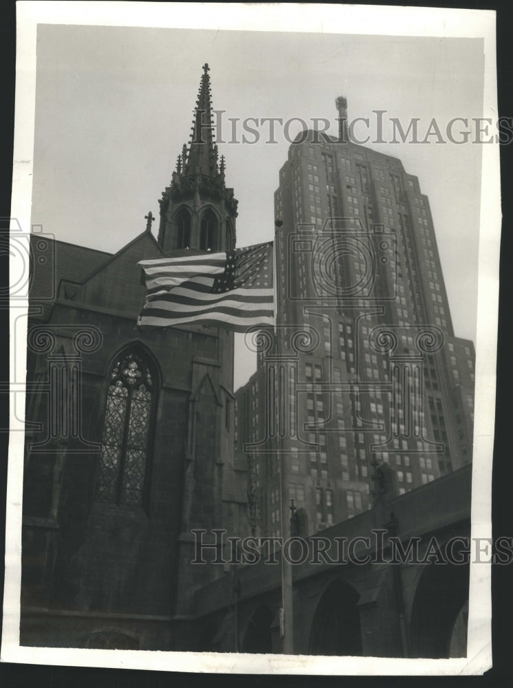 Press Photo 4th Presleten Office Buliding American Flag