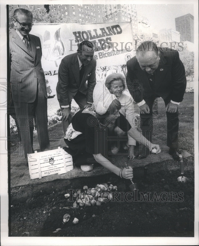 1975 Press Photo American Revolution Holland Maria