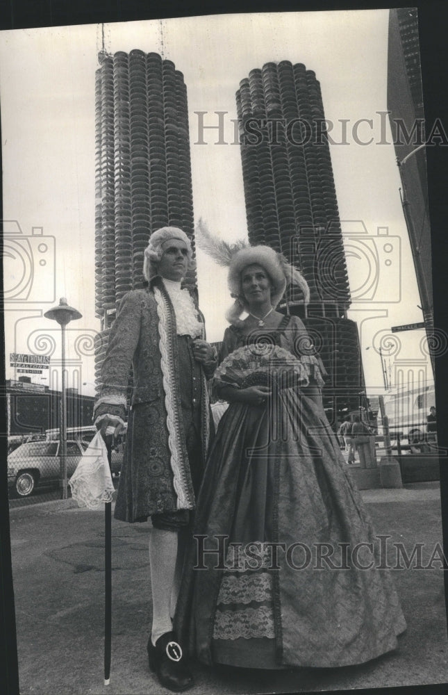 1976 Press Photo Bicentennial Theme Costume Georage Rag