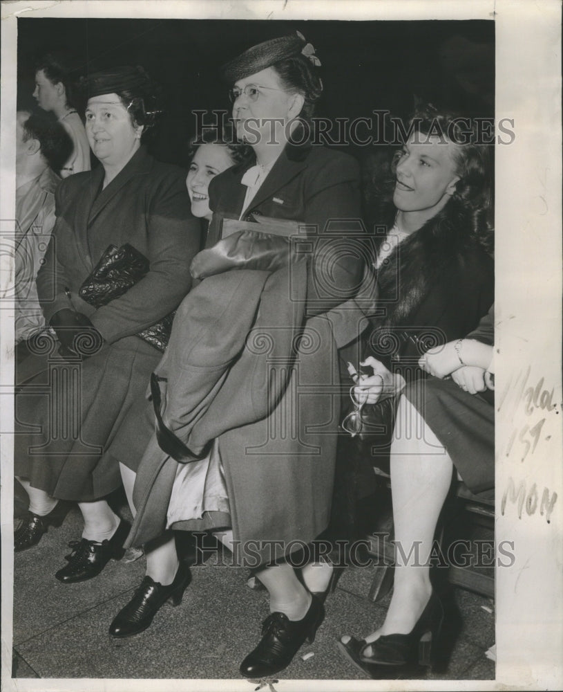 1944 Press Photo American Rally Stadium