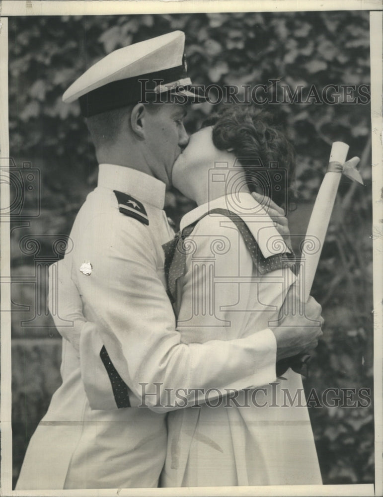 1934 Press Photo US Navy and Kay Brice of NY: