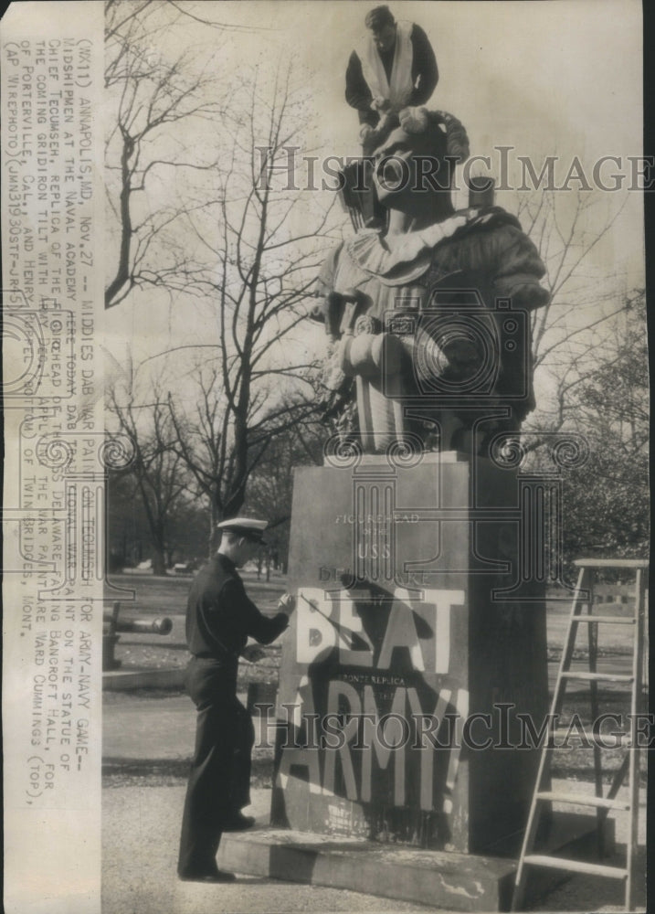 1945 Press Photo Midshipmen Naval Academy War Army