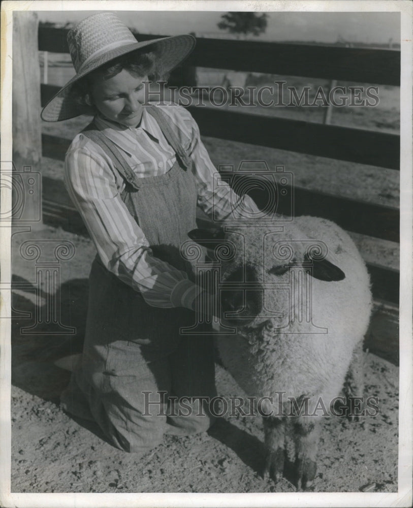 1944 Press Photo Animals Process Metamorphosis Plan