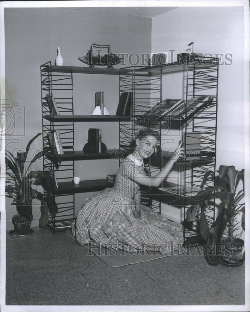 1965 Press Photo Vertical Surface Part Cabinet Strong