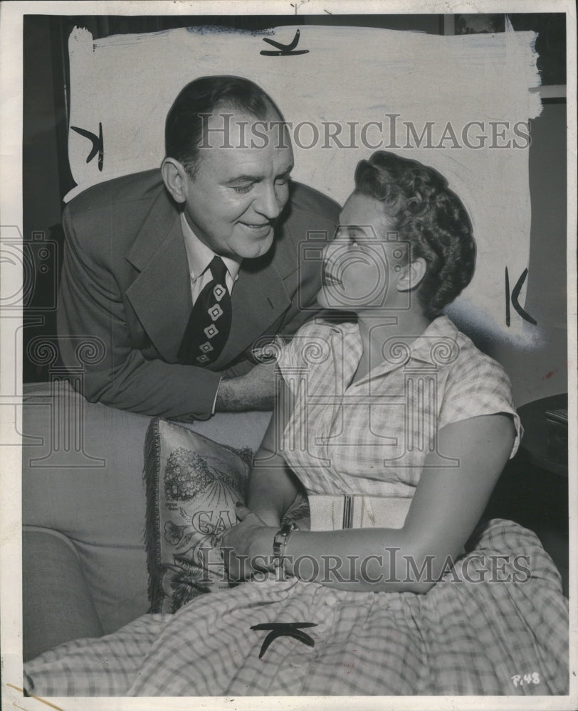 1954 Press Photo Pat Obrien Jrene Hervey Actors