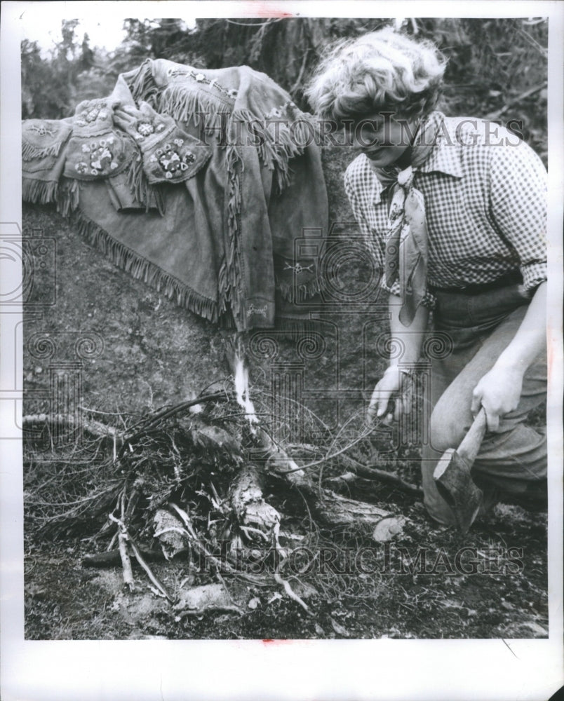 1955 Press Photo Spurce Twigs Bark Shaving File Rain