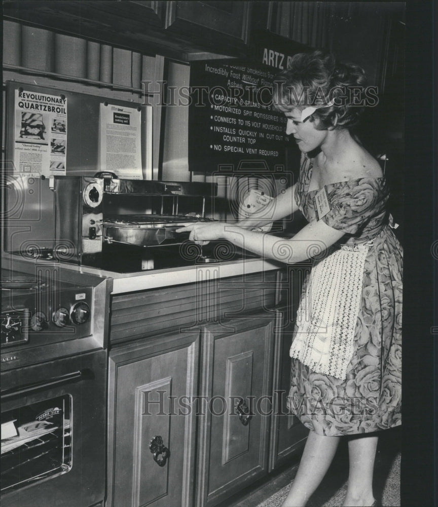 1964 Press Photo Broiler Cotisserie Unit