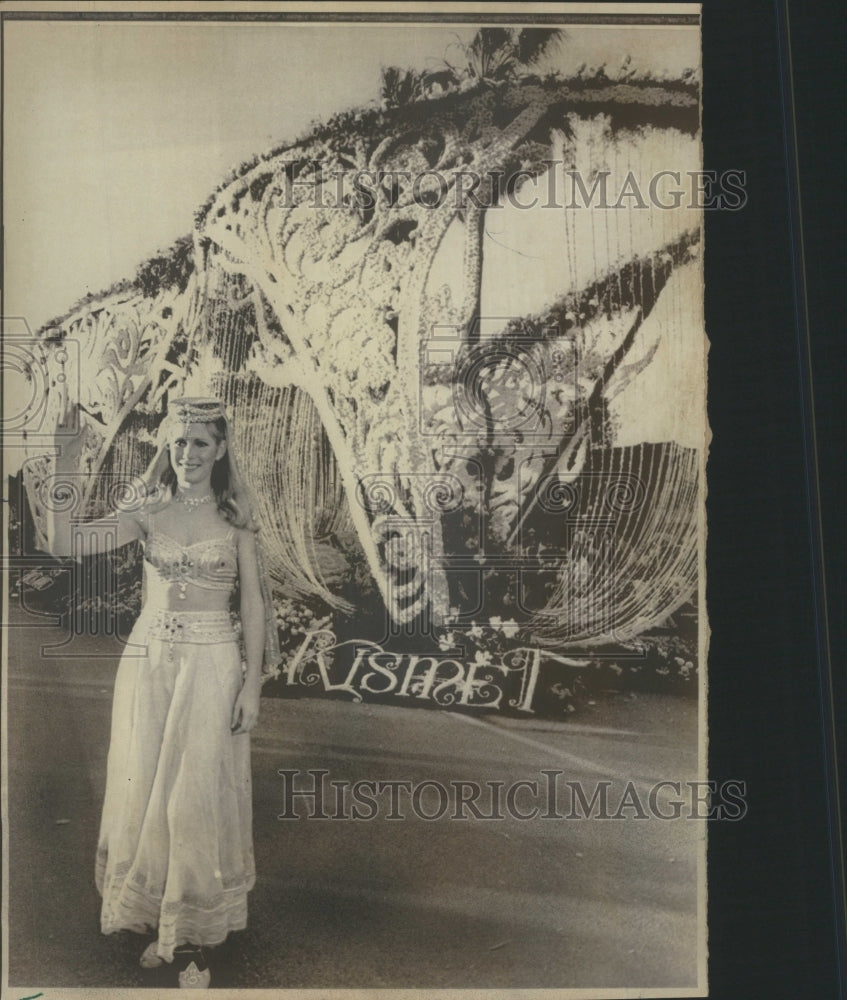 1973 Press Photo Rose Bowl Queen