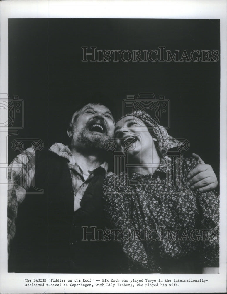 1971 Press Photo Danish Actors Eik Koch &amp; Lily Broberg