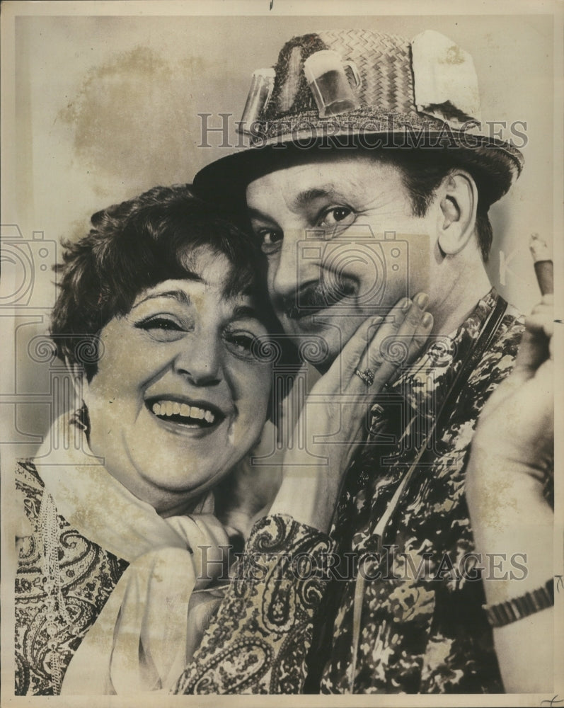 1969 Press Photo William Munchow &amp; Gertrude Berman Play