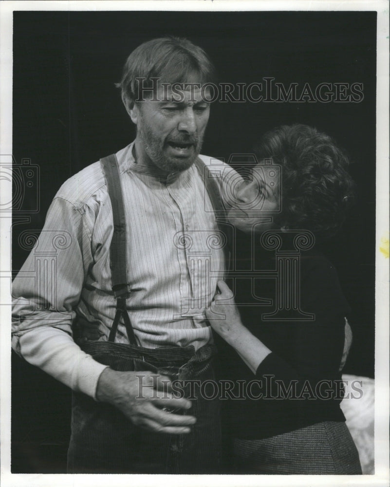 1975 Press Photo Academy Jack Gwillim Ruby Holbrock