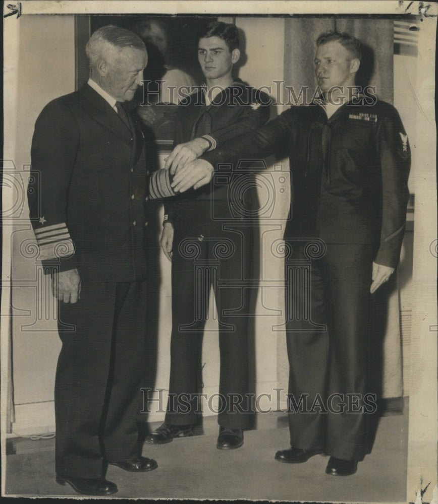 1950 Press Photo Navy New Uniform