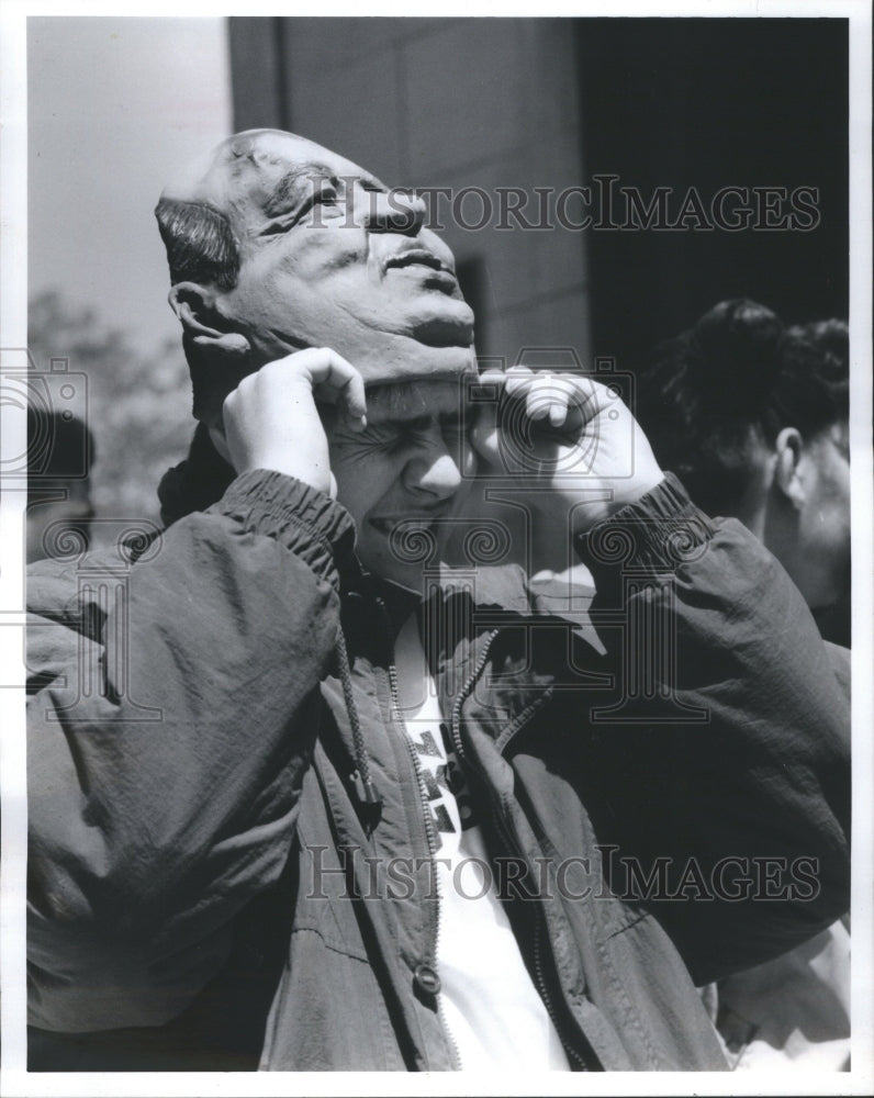 1992 Press Photo Millenium Batteries Gorbachev