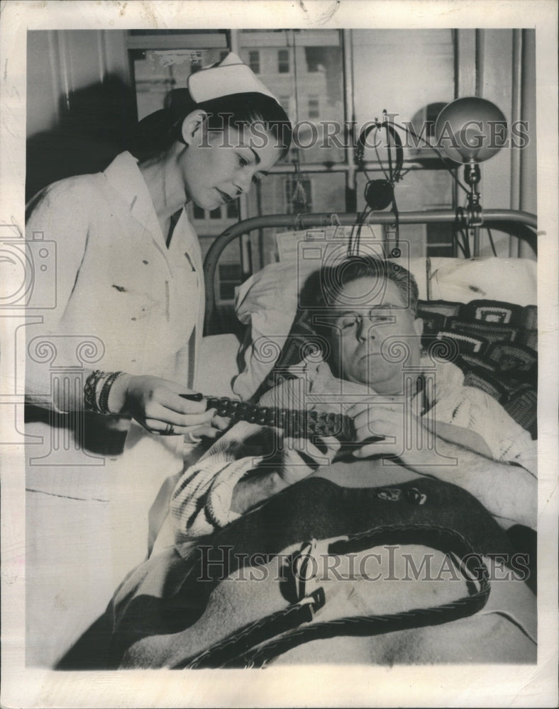 1947 Press Photo Flat Work Back Mitchell Los Angeles