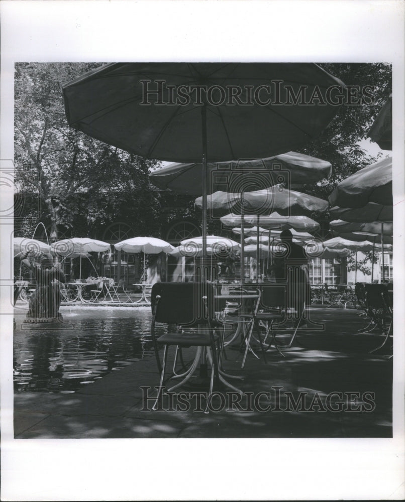 1964 Press Photo View Art Institute Restaurant Sever