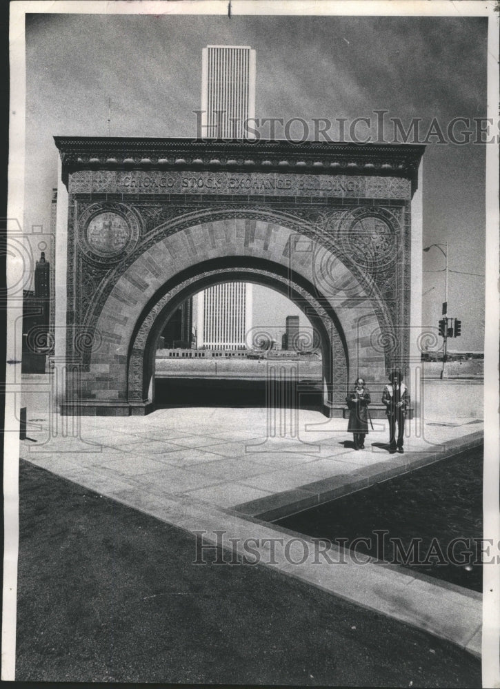 1977 Press Photo Art Institute Columbus Drive Entrance