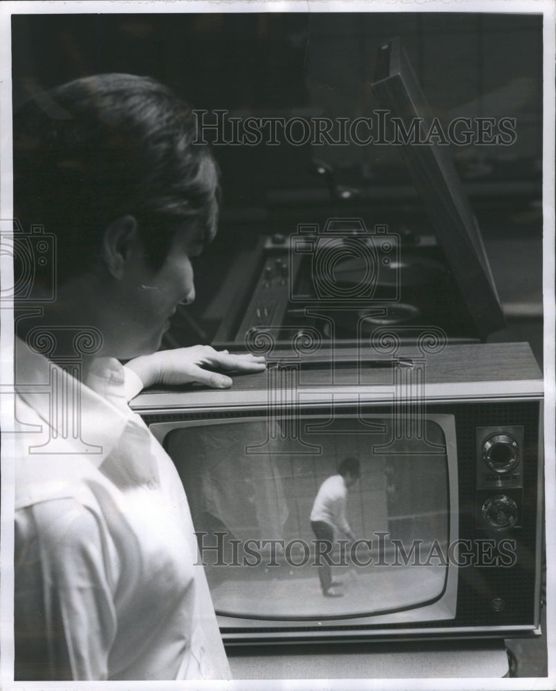 1966 Press Photo Violet Lake Park Swing Redwood City