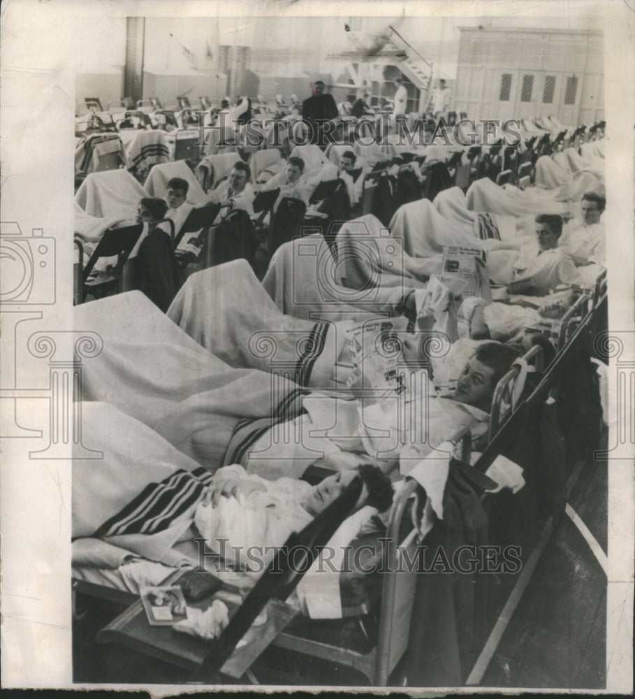 1957 Press Photo Asian Flu Beds Danish Sailors Sick