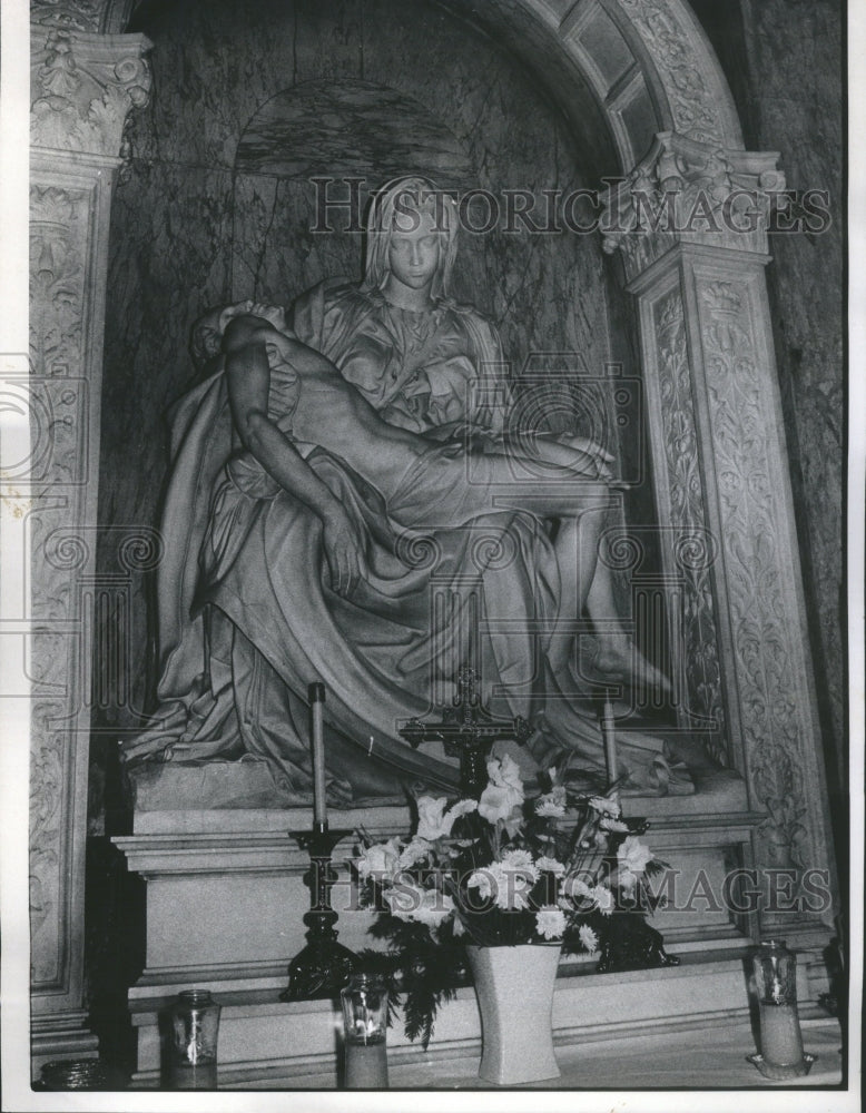 1974 Press Photo Pieta just like in St Peters in Rome