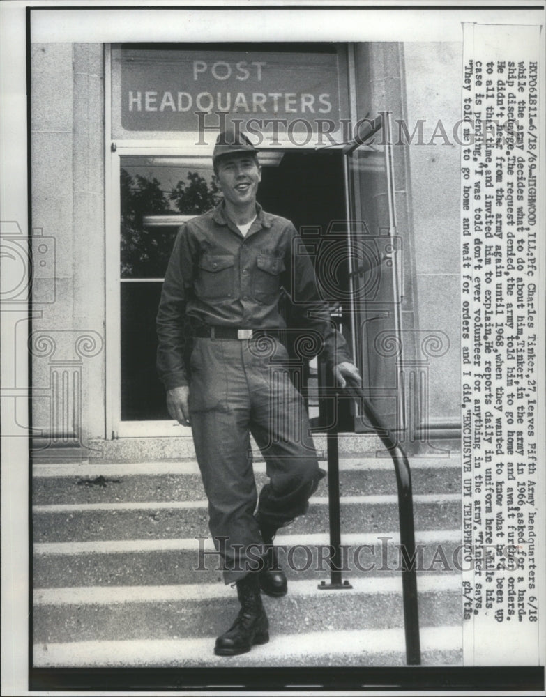 1969 Press Photo Charles Tinker Leaving Headquarters