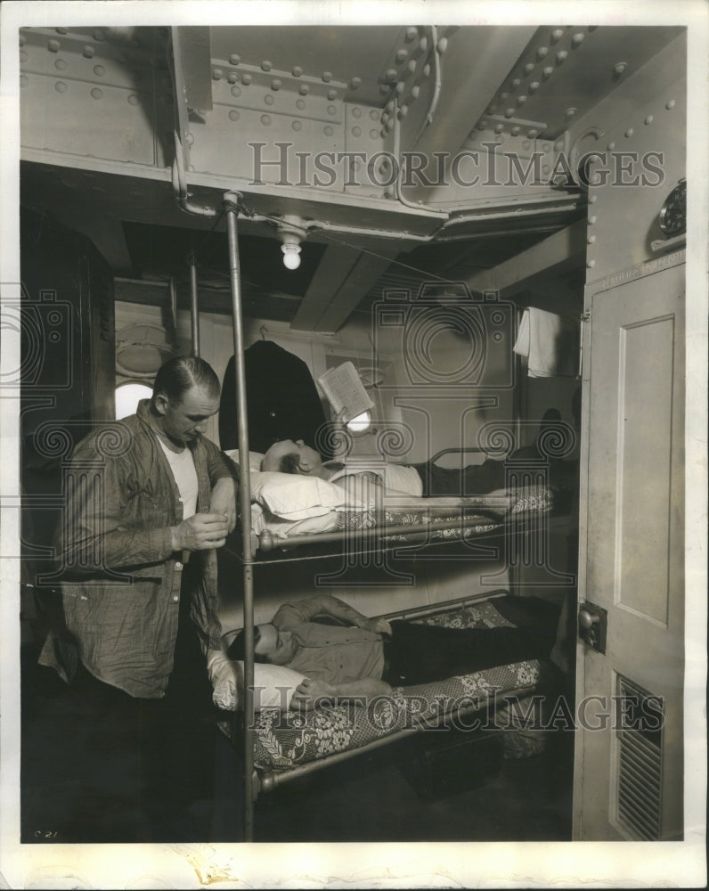 1953 Press Photo Crew World Work