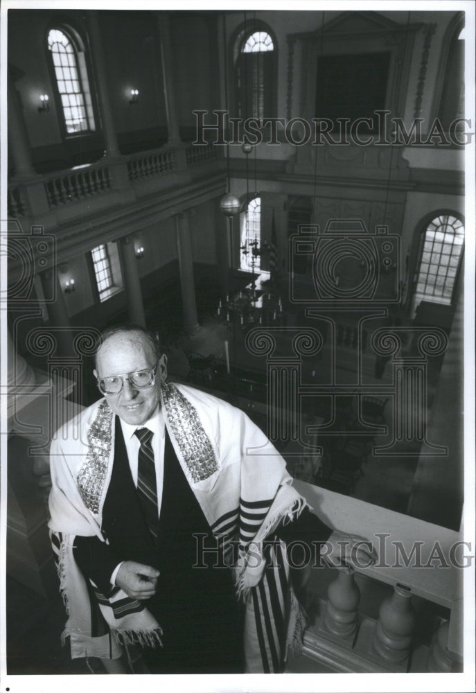 1992 Press Photo Rabbi Chais Shapiro In Touro Synagogue