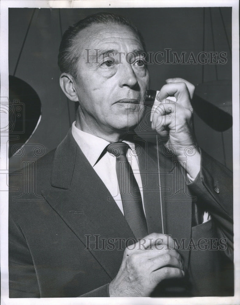 1956 Press Photo Shaving Antique