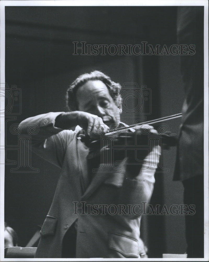 1979 Press Photo Gordon Staples Featured Violin Soloist