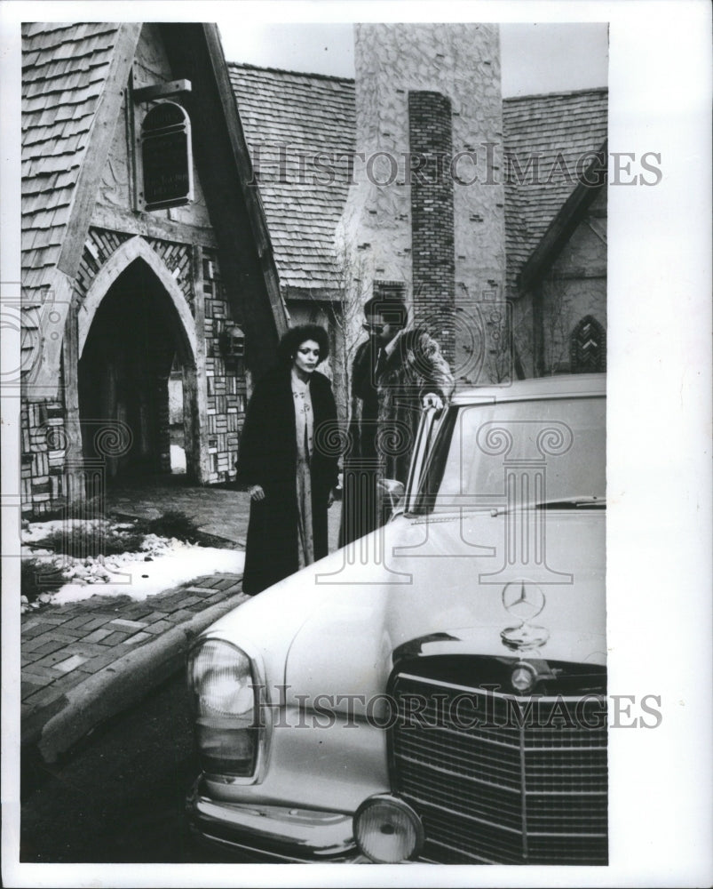 1979 Press Photo Negros People Car