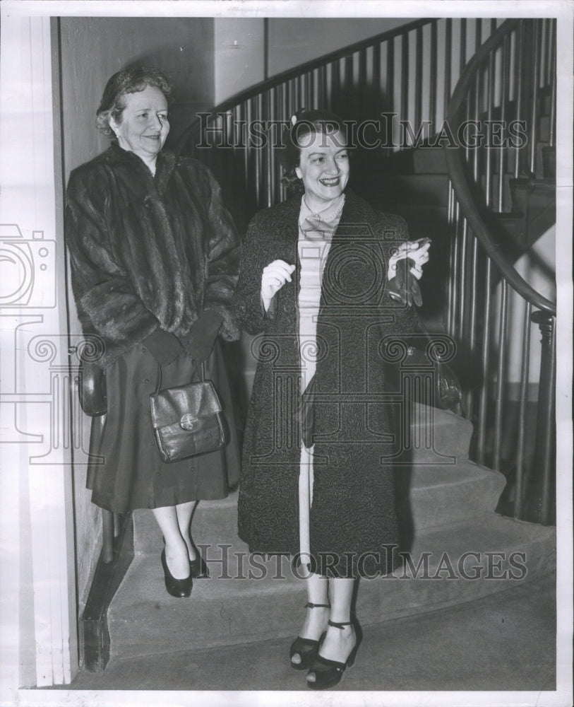 1952 Press Photo Mrs Perlea Womens City Club Detroit