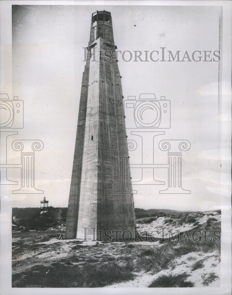 1938 Lafayette- Persuing Monument Press Photo