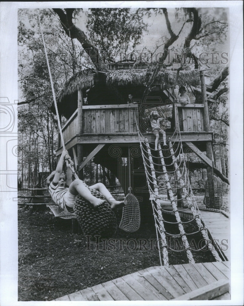 1976 Playground Press Photo