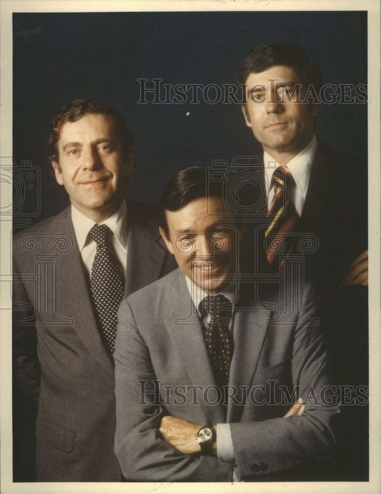 1977 Press Photo Morley Safer Mike Wallace Co Editors