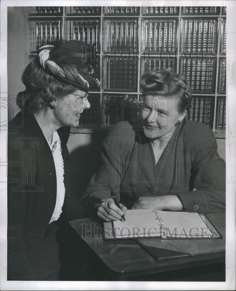 1946 Press Photo Mrs Chris Marck Mrs Kai Rasmussen Det