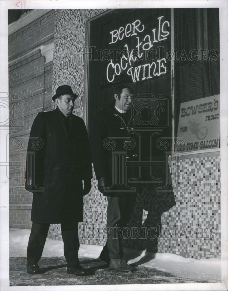 1969 Press Photo Fr Raymond Rademacher Catholic Rev Ven