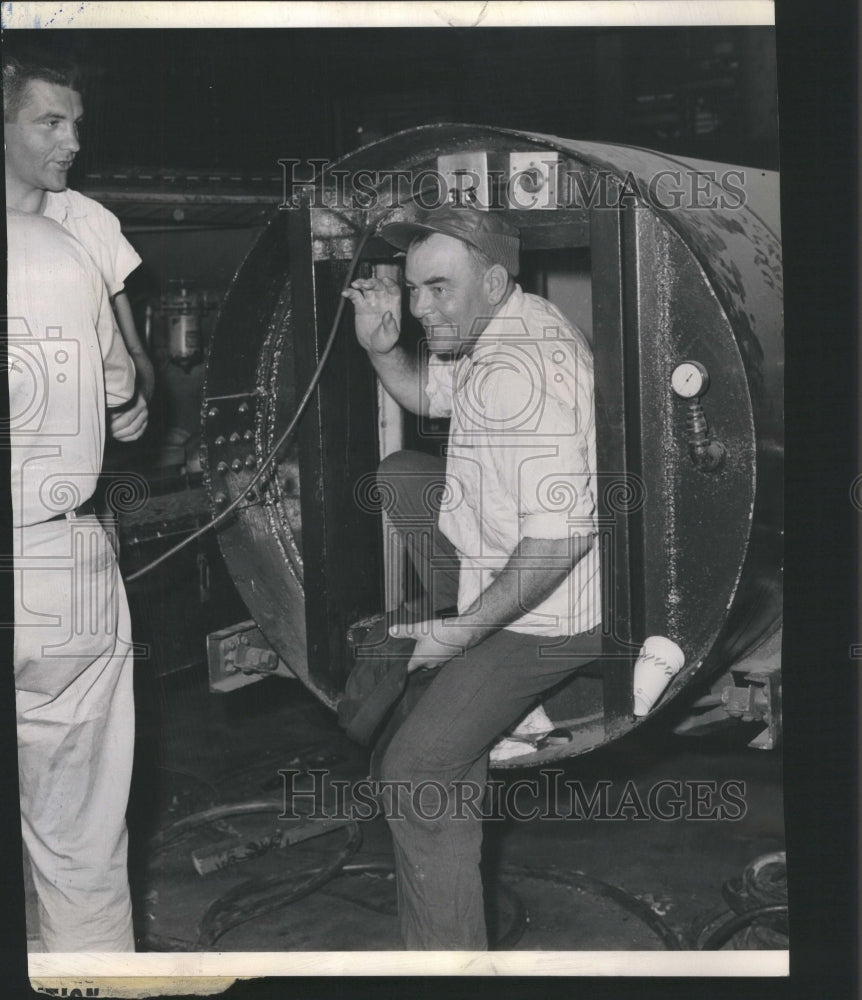 1961 Press Photo Decompression Chamber Mt. Sinai Hosp.