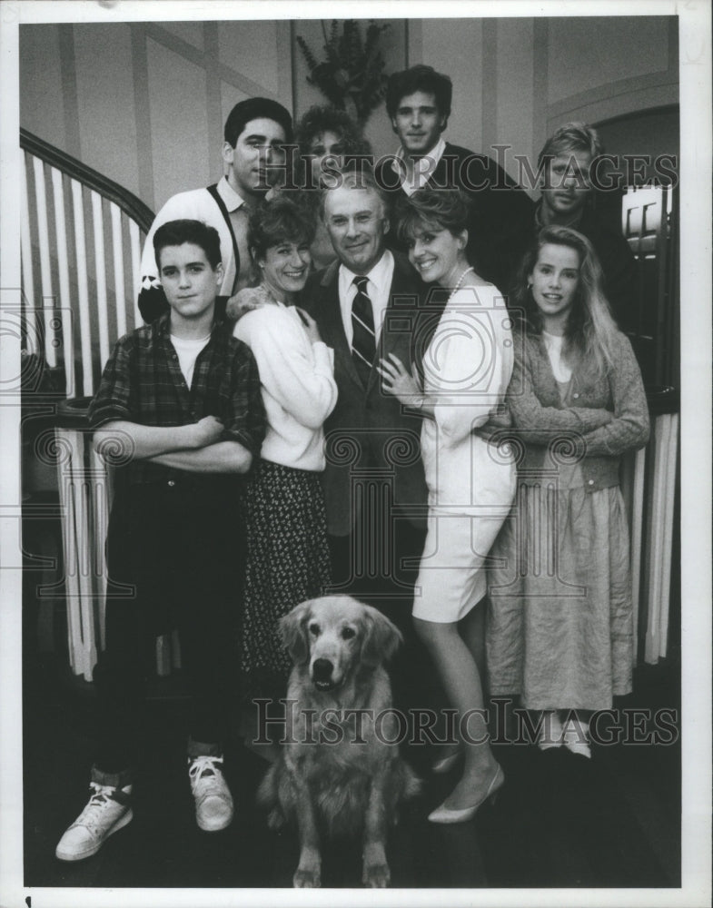 1987 Press Photo Middle Class Gardner Family NBC TVs