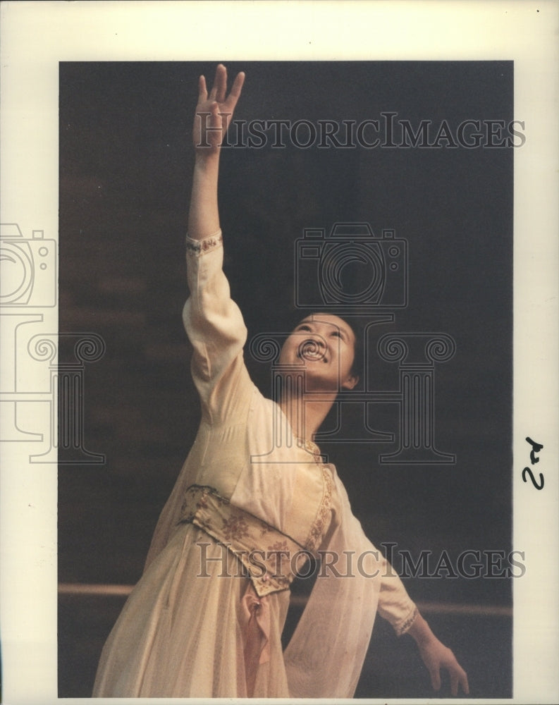 1985 Press Photo Wayne State Ballet Studio Hui Fang Mao