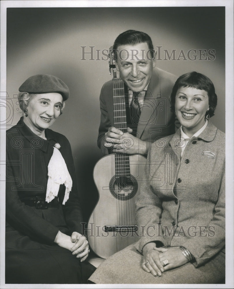 1959 Press Photo Mrs Michael Freeman Folk Singers