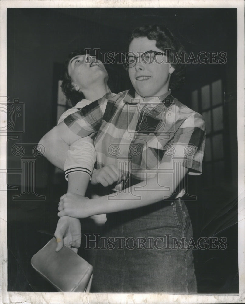 1955 Press Photo Jiu Jitau Class Mary SchraredSangamon