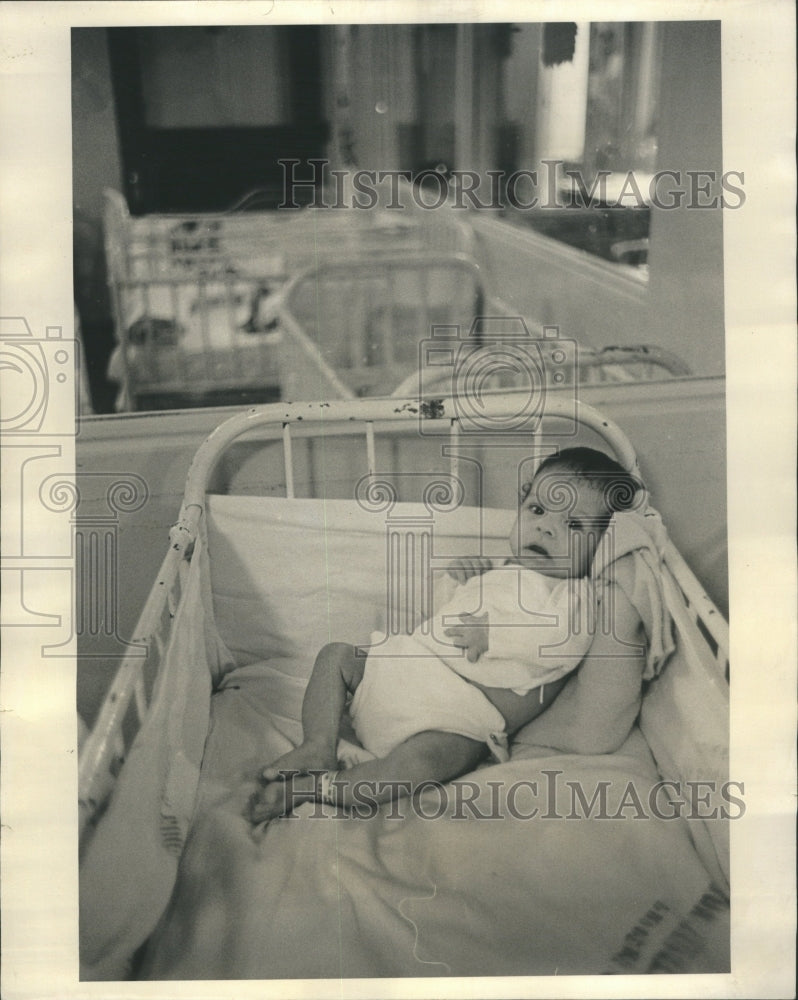 1965 Press Photo Hospital Cook County Equipment Care