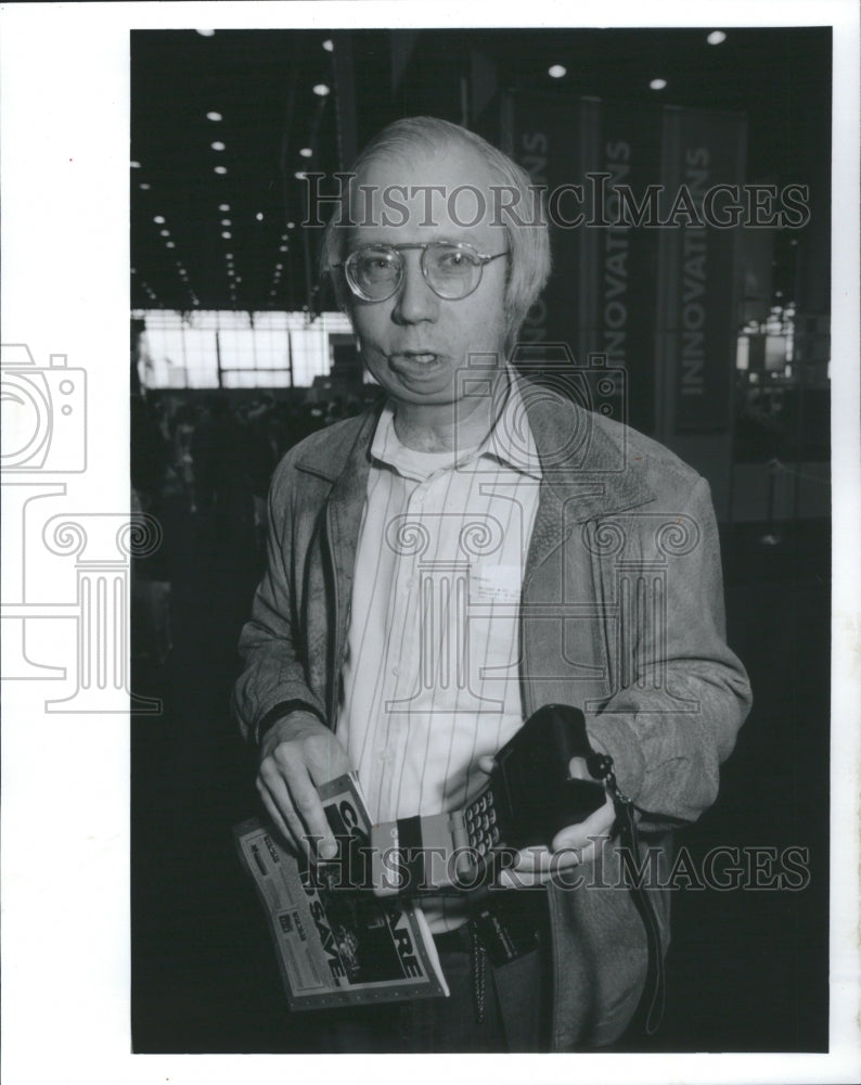 1993 Press Photo Dr.Timothy Putnam portable phone pager