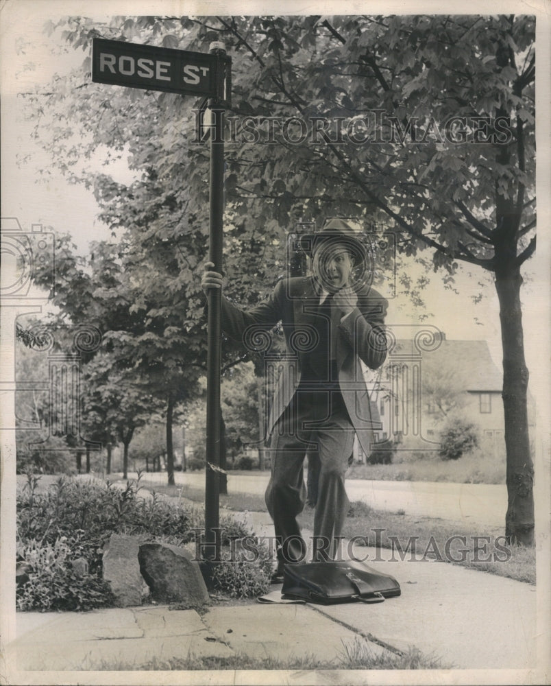 1947 Press Photo Predate