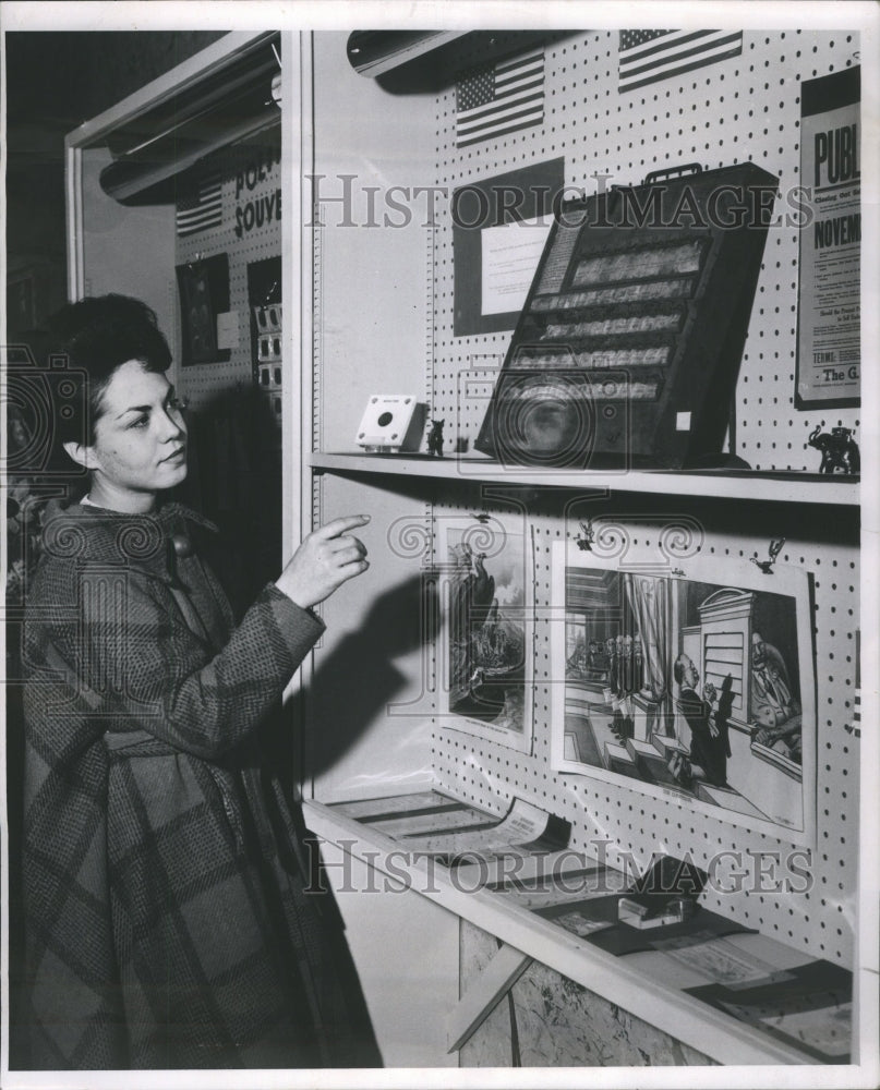 1962 Press Photo VOTING MACHINE MECAHNICAL EQUIPMENTS