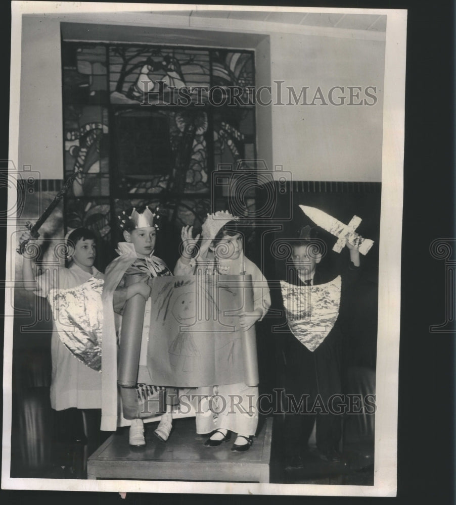 1962 Press Photo Children Purim Festival