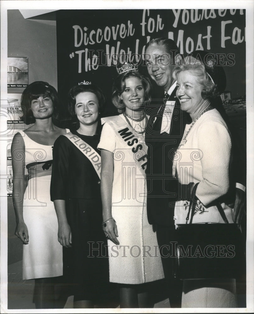 1965 Press Photo Florida Beauties Governor Worlds Fair