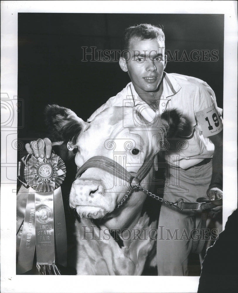 1957 Press Photo Chubby Crowned Grand Champion of Fair