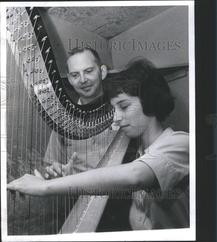 1962 Press Photo Barb Skully at National Music Camp..